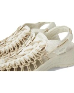 KEEN Uneek Astoria Canvas | Sandals -Modern Shoe Sport 71968RyVqrL. AC SR736920